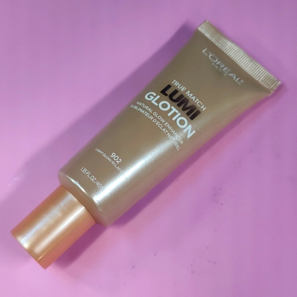 L'Oreal true match Lumi Glotion - 902 light glow